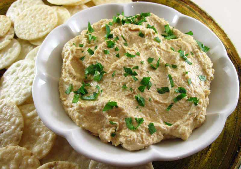 Удивительно вкусная намазка на хлеб: рецепт сытной закуски
