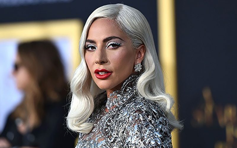  «Кристально чистое лицо»: Леди Гага опубликовала фото без макияжа